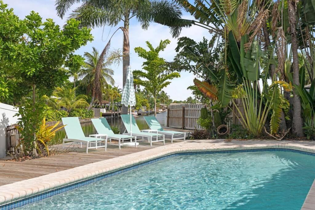 Waterfront-Heated Pool-Mini Golf-Game Room-2Mi Beach 포트 로더데일 외부 사진