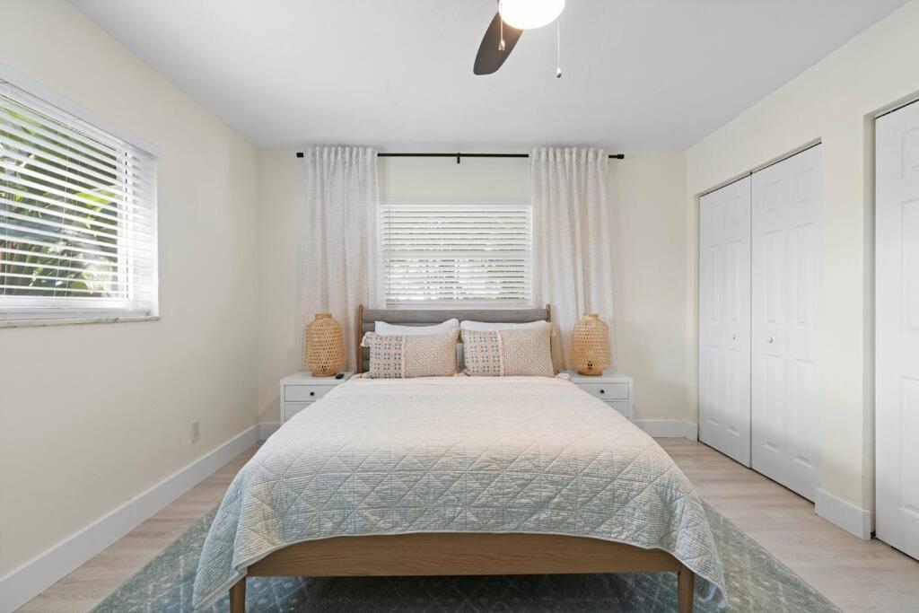 Waterfront-Heated Pool-Mini Golf-Game Room-2Mi Beach 포트 로더데일 외부 사진